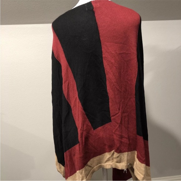 Jamie Gries Sweater Wrap Maroon Black & Camel Poncho - Picture 4 of 6